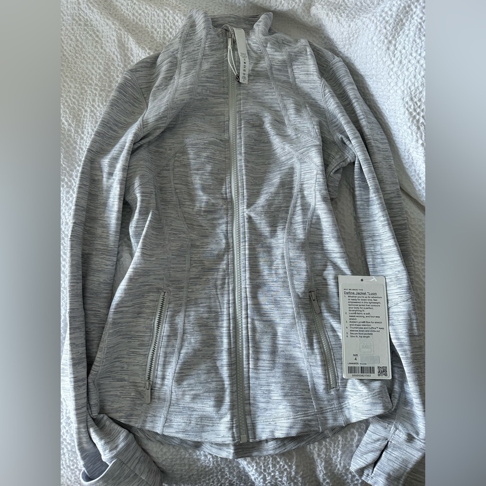 Lululemon define jacket - Size 4 - NWT